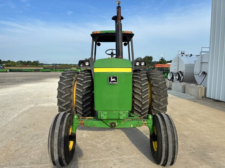 1982-john-deere-4440-image-13