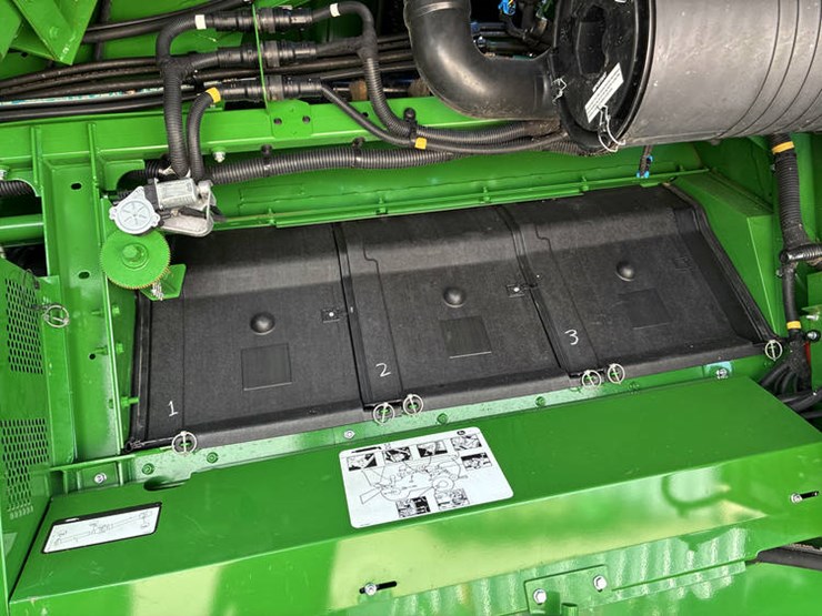 2024-john-deere-s780-image-47