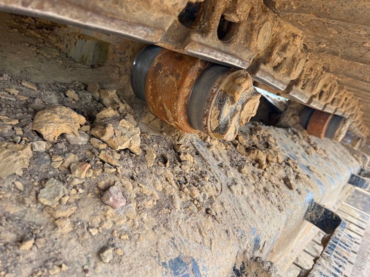 caterpillar-320gc-image-24