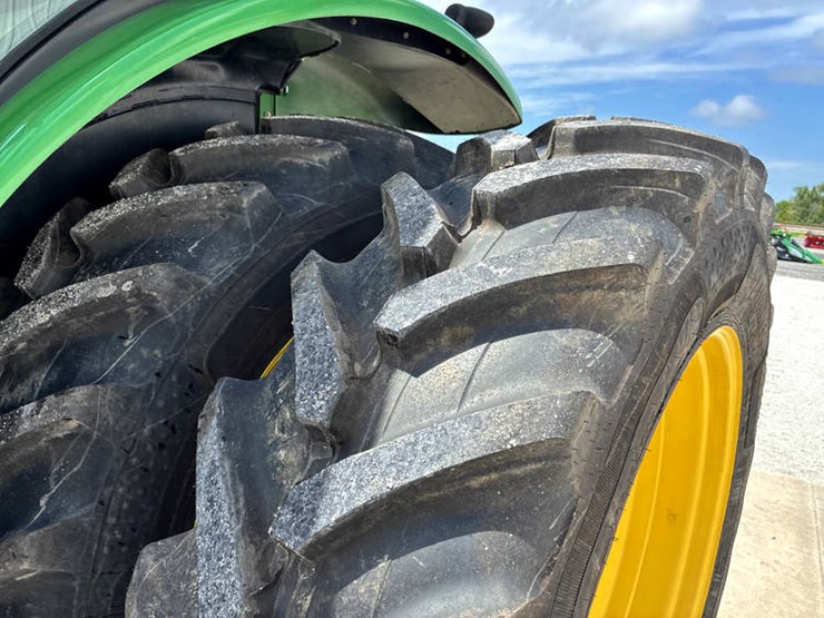 2014-john-deere-8285r-image-72
