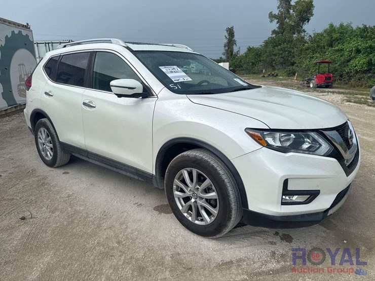 2017-nissan-rogue-image-2