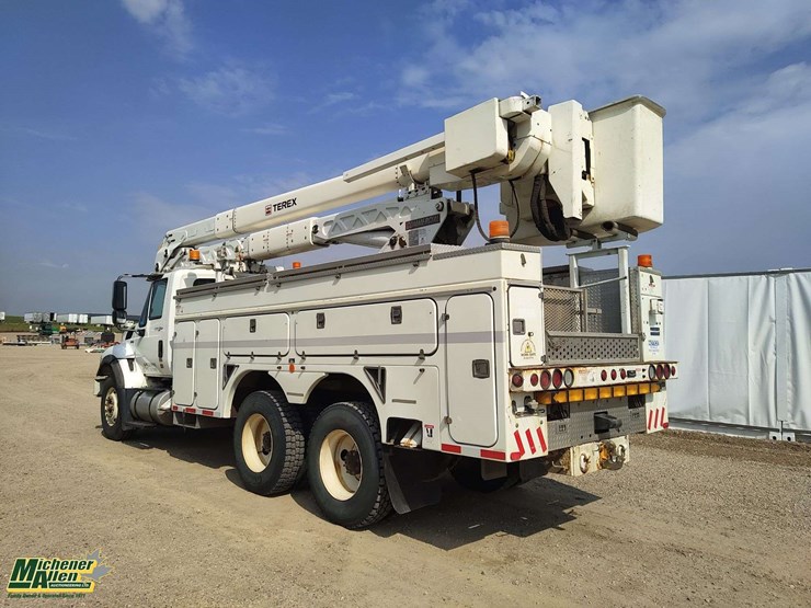 2011-international-workstar-7500-image-3
