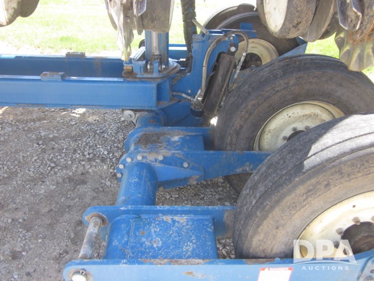 2010-kinze-3660-image-19