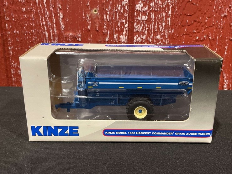 kinze-1050-image-1