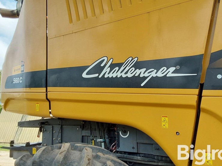 2012-challenger-560c-image-18