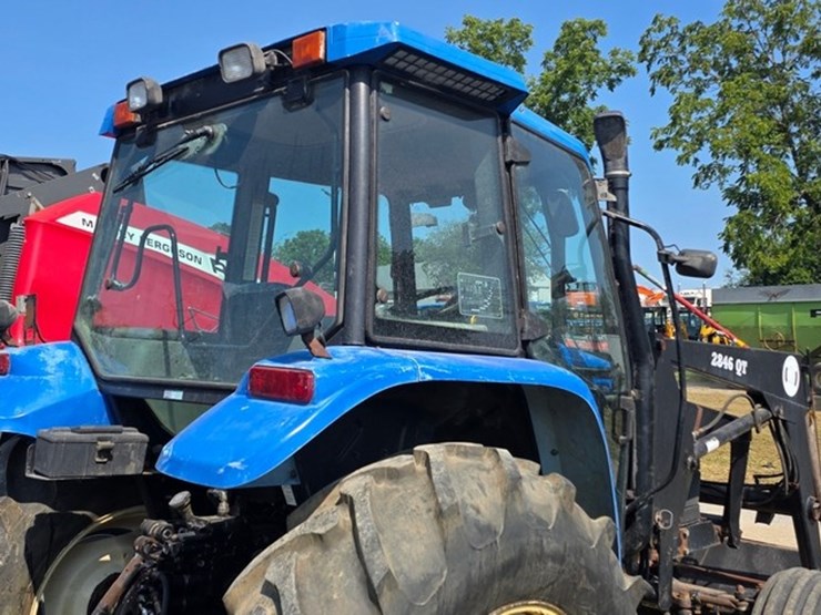 new-holland-ts100-image-17