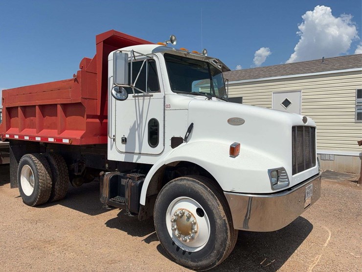 2000-peterbilt-330-image-2