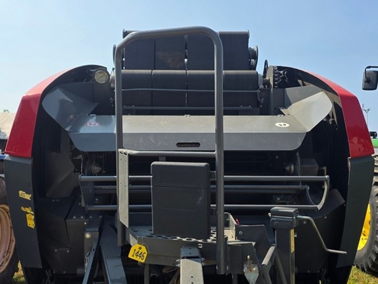 massey-ferguson-rb4180v-image-27
