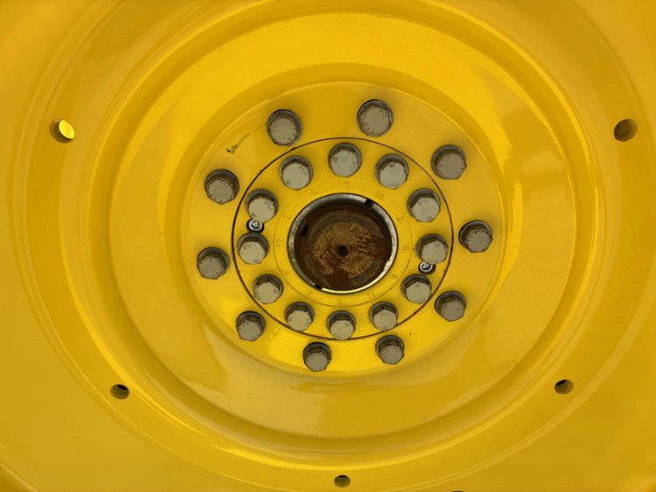 2023-john-deere-9r-440-image-64