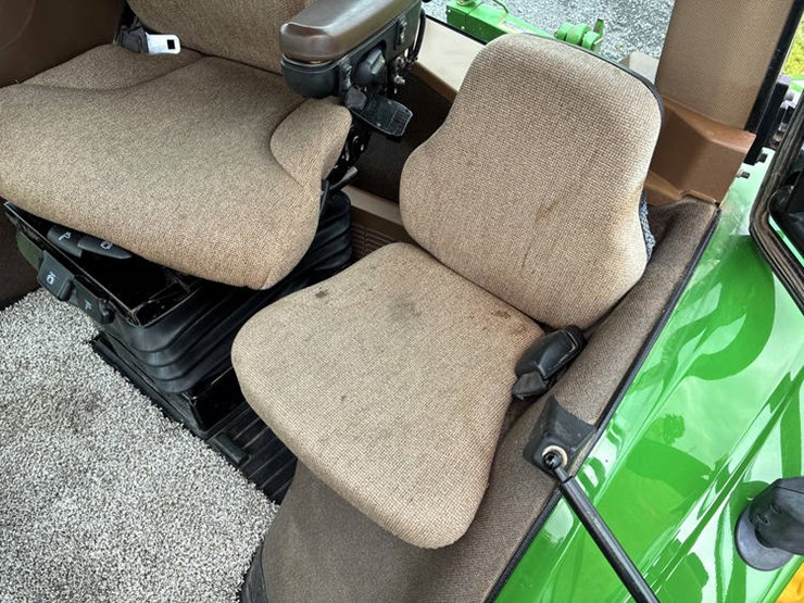 2009-john-deere-8430-image-64