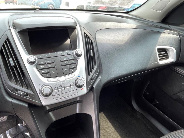 2013-chevrolet-equinox-lt-image-58