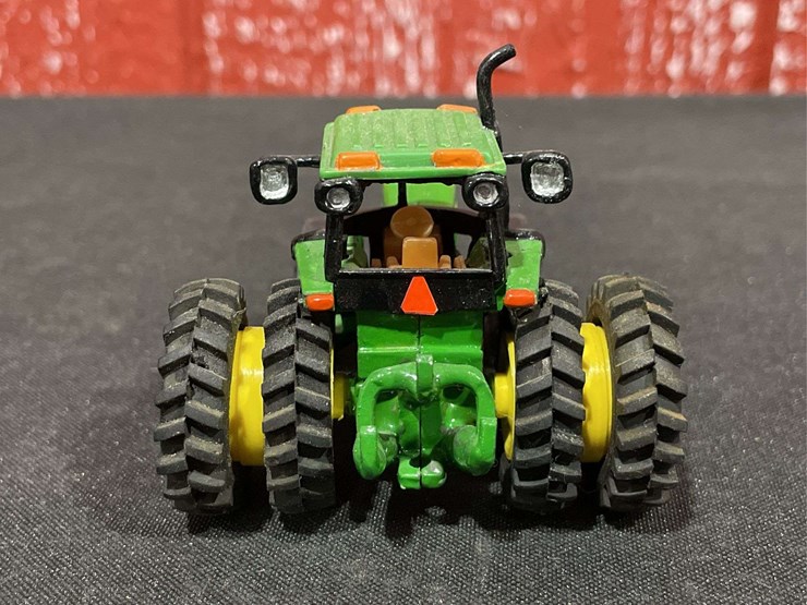 john-deere-64-image-4