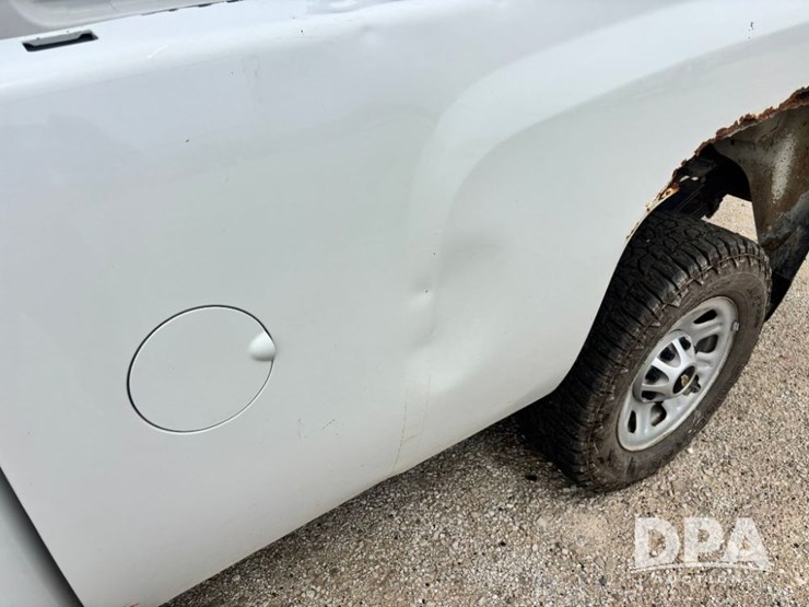 2013-chevrolet-3500hd-image-25