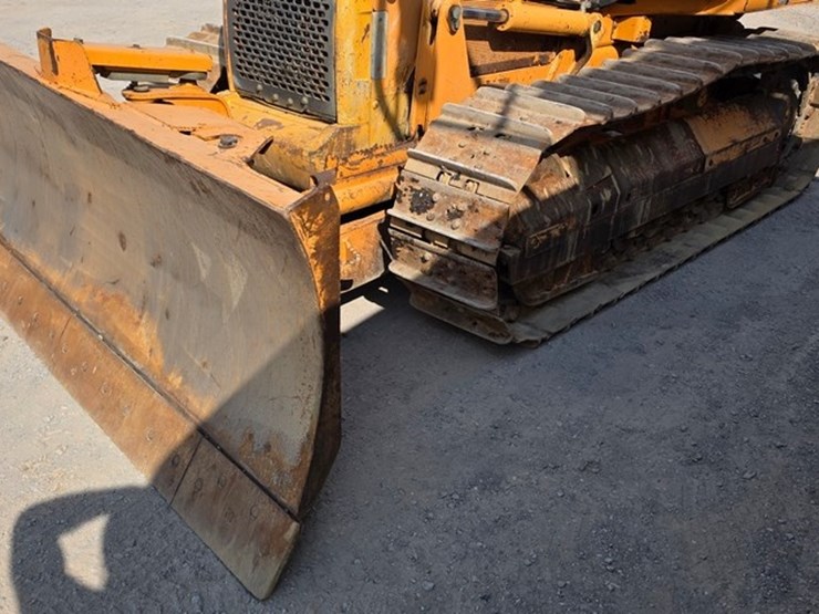 2012-case-850l-xlt-image-6