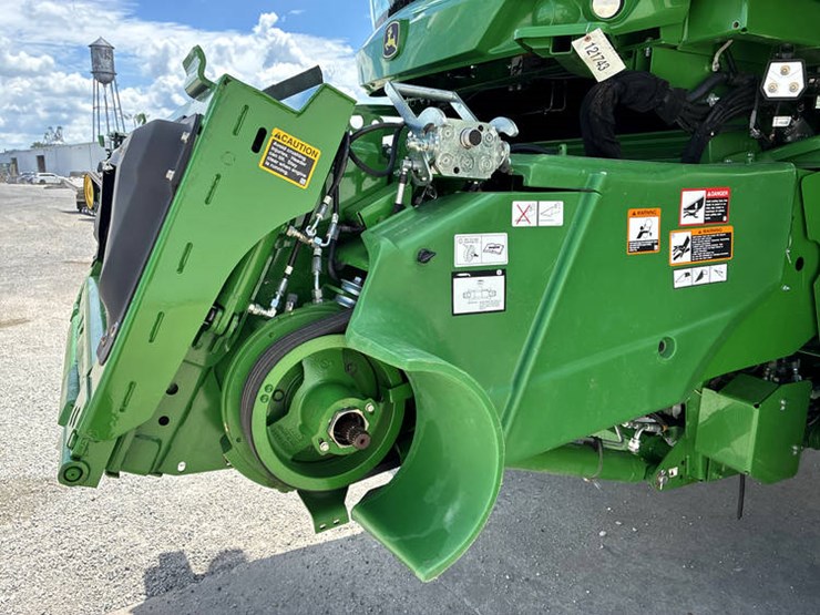 2023-john-deere-s780-image-11
