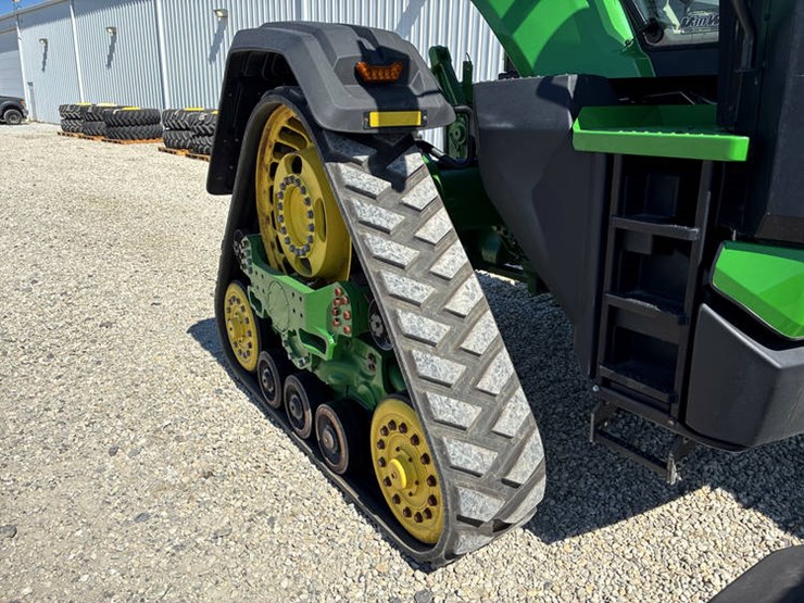 2020-john-deere-8rx-410-image-72