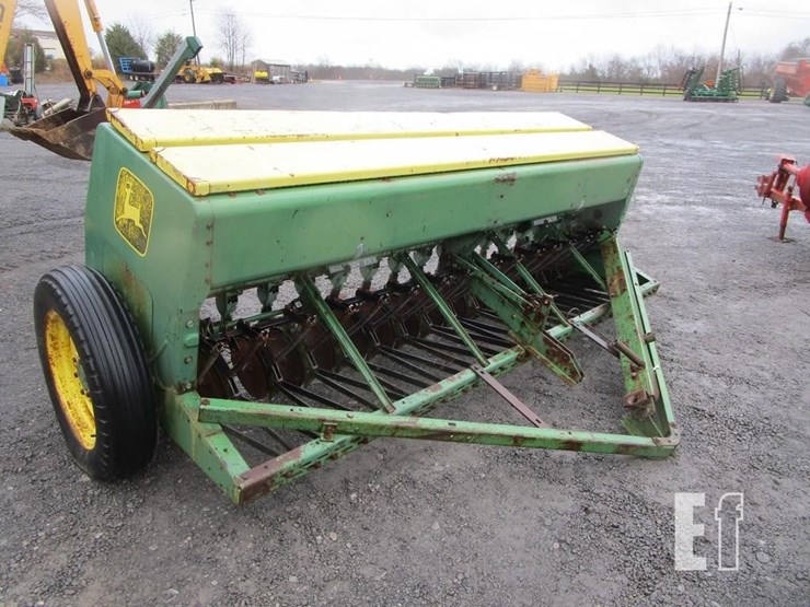 john-deere-8300-image-1