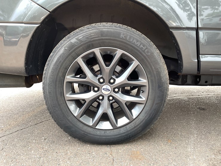 2017-ford-expedition-limited-image-53