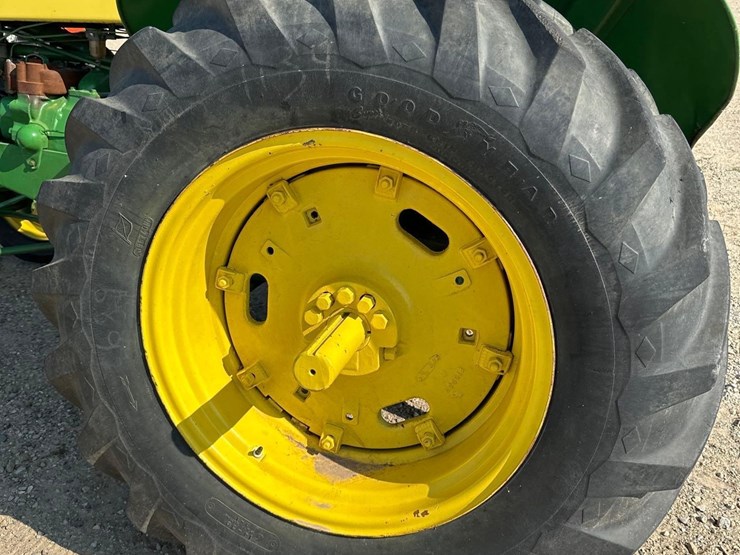 john-deere-630-image-10