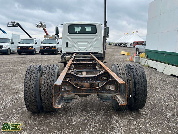 2010-international-durastar-4300-image-14