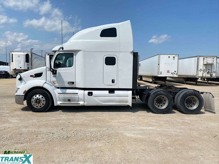 2020-peterbilt-579-image-2