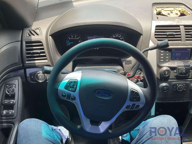 2015-ford-explorer-image-9