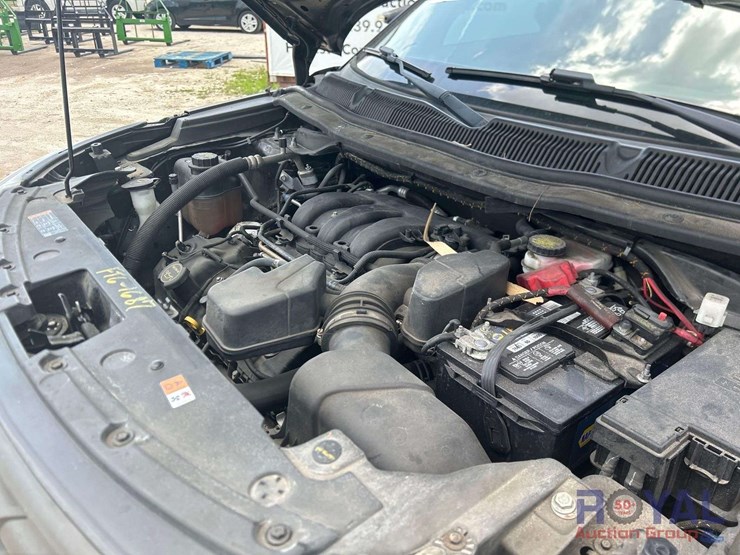 2016-ford-explorer-image-13