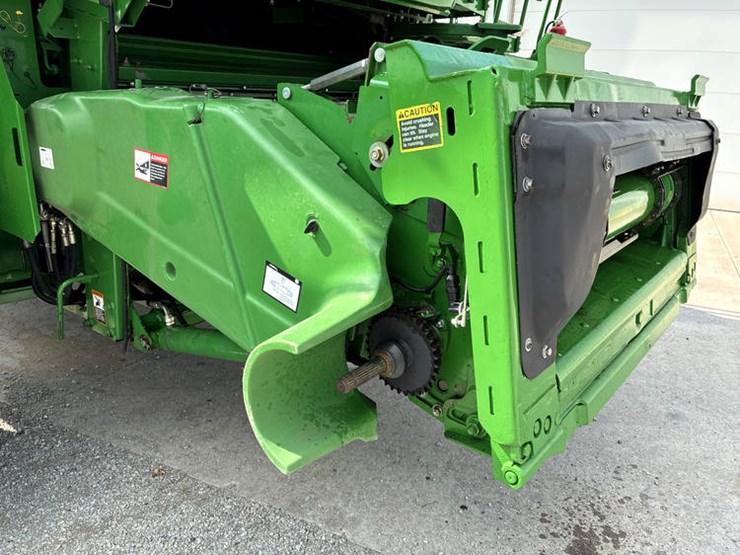 2017-john-deere-s680-image-21