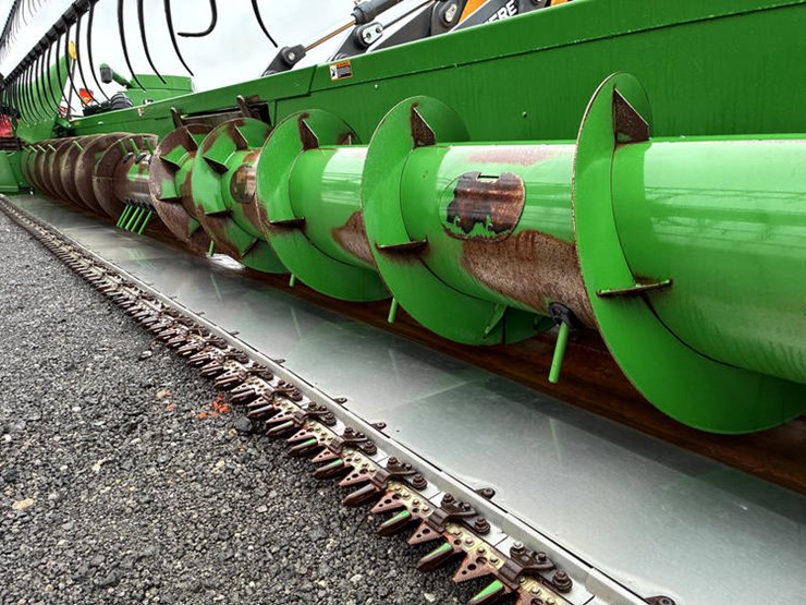 2013-john-deere-635f-image-33