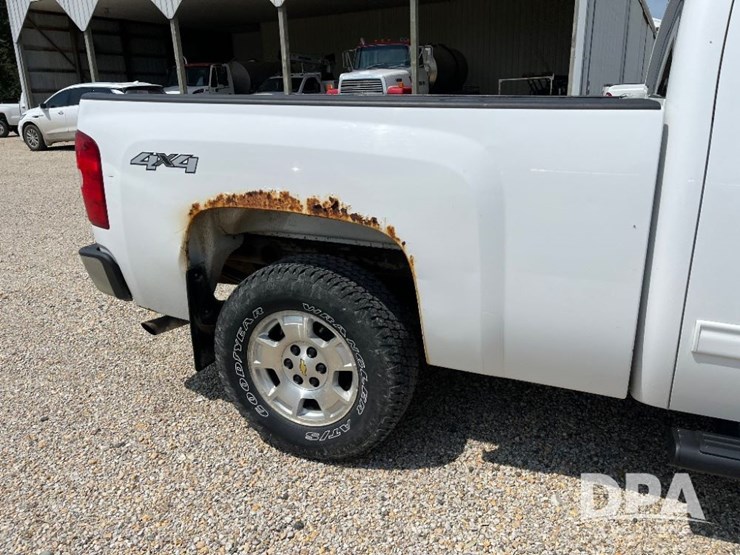 2012-chevrolet-silverado-image-29