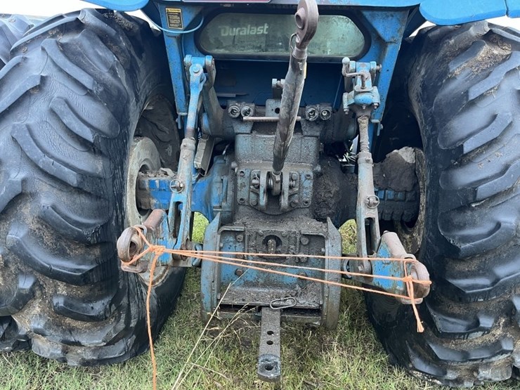 ford-tractor-image-6