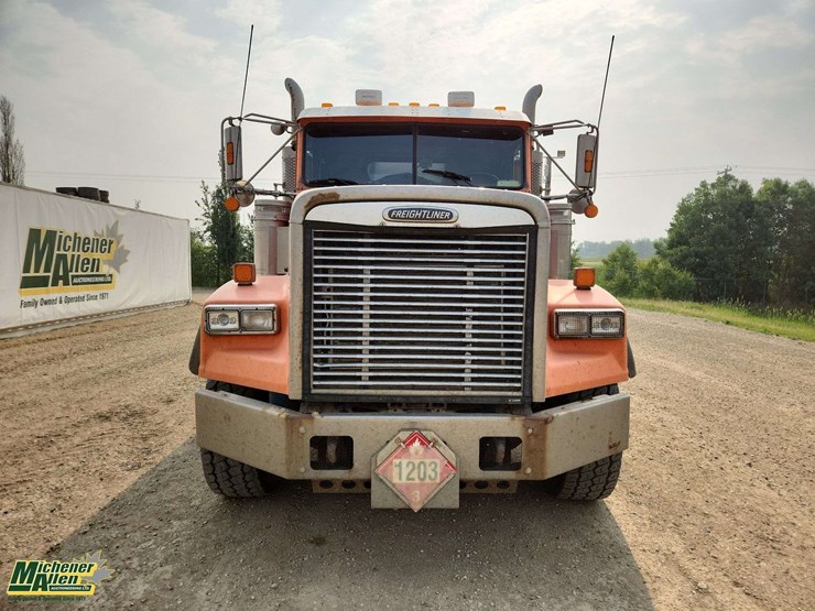 2007-freightliner-fld120-image-21