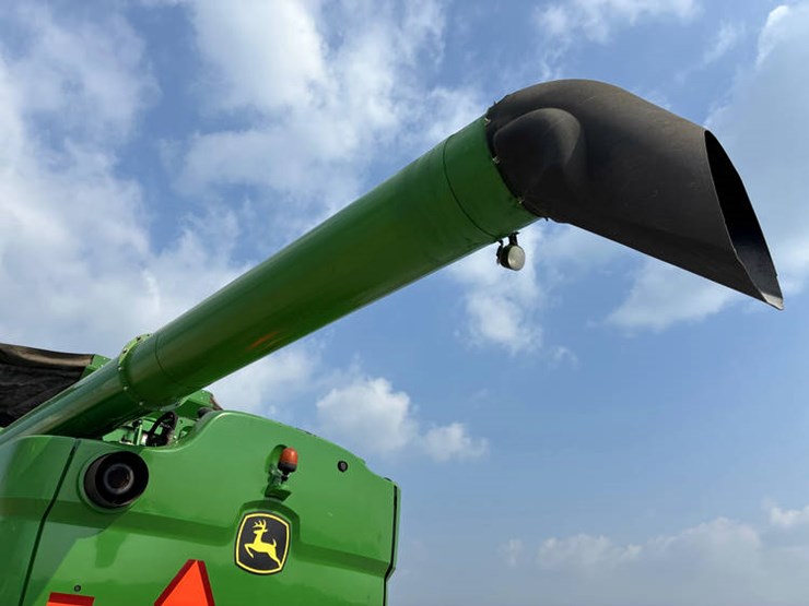 2014-john-deere-s690-image-25