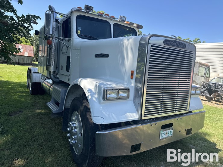 1987-freightliner-flc120-image-3