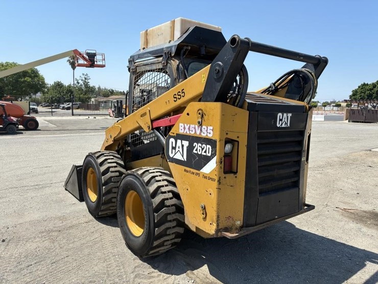 2013-caterpillar-262d-image-4