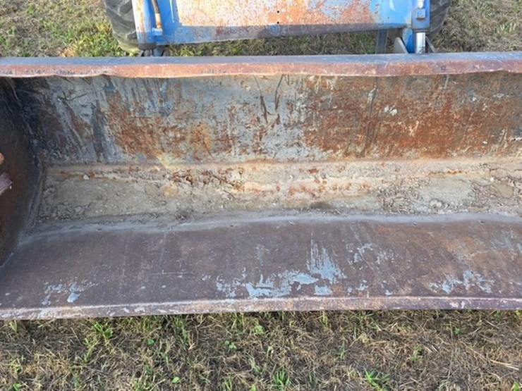 new-holland-tn70-image-33