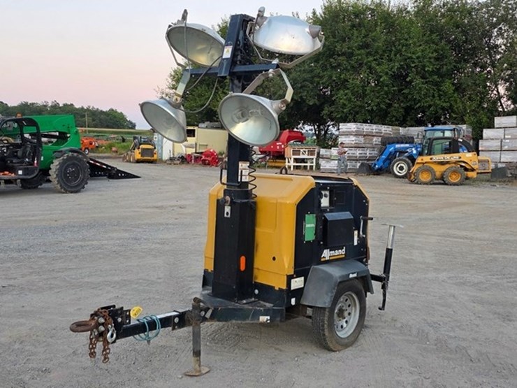 2018-allmand-light-tower-(runs-and-works)-image-1
