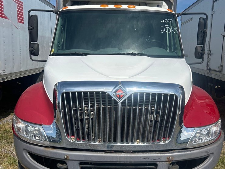 2007-international-durastar-4300-image-2