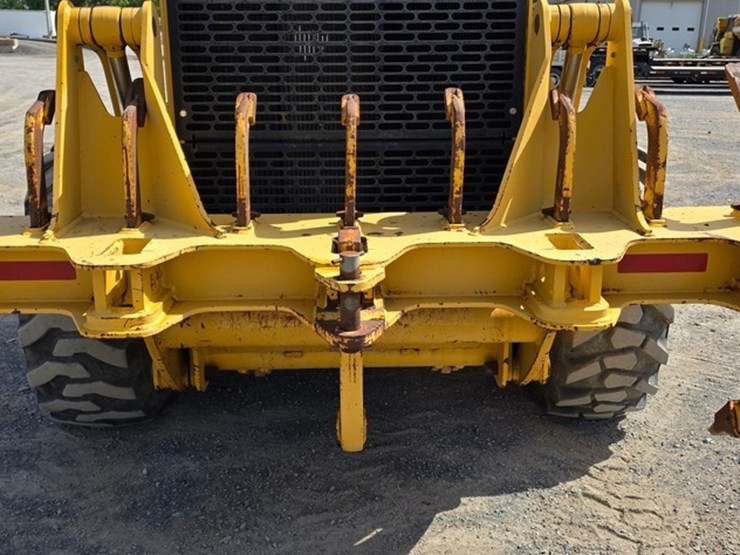 2001-deere-670c-image-26