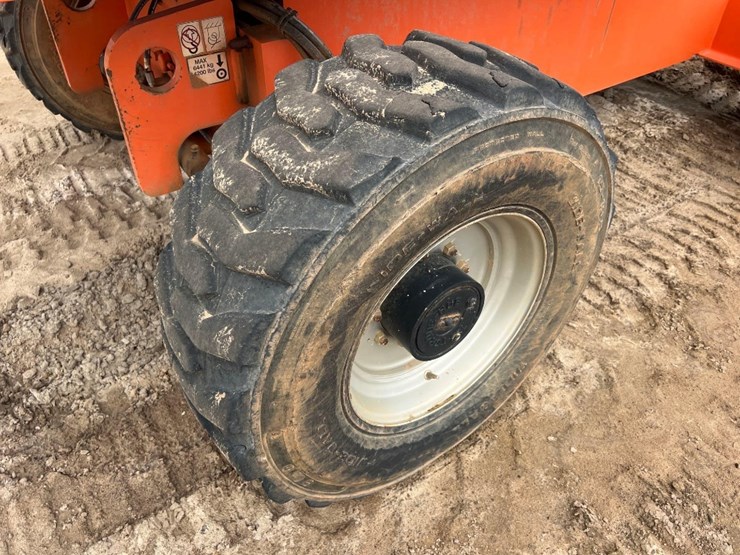 2005-jlg-660sj-image-15