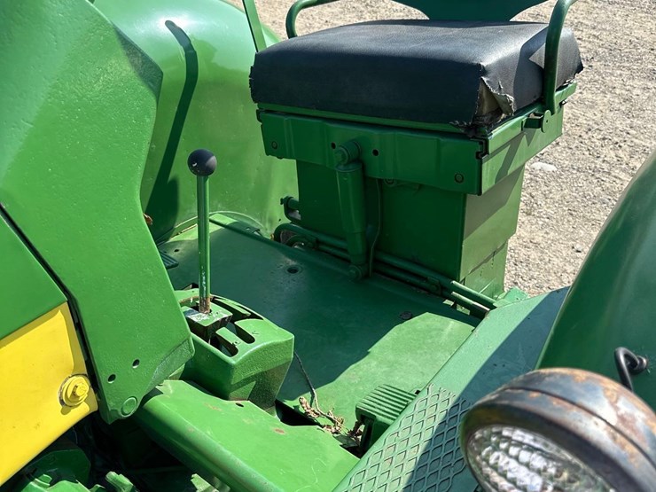 john-deere-630-image-12