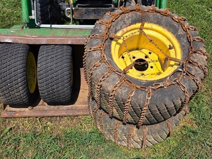 john-deere-2210-image-25
