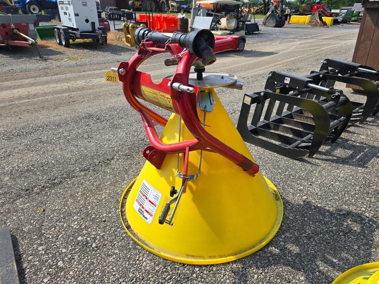 new-power-line-400-plastic-3pt.-spin-spreader-image-3
