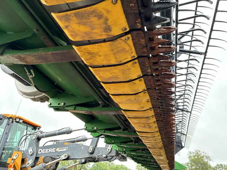 2013-john-deere-635f-image-41