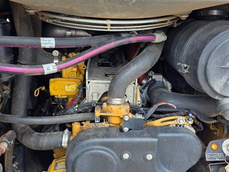 2020-caterpillar-299d3-xe-image-43