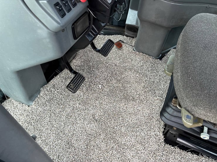 1996-cummins-m11-image-65