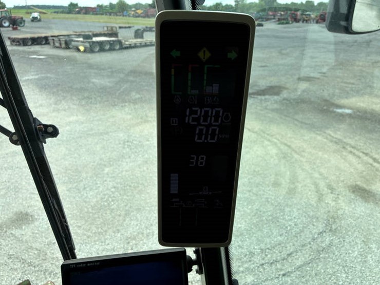 2014-john-deere-s680-image-102