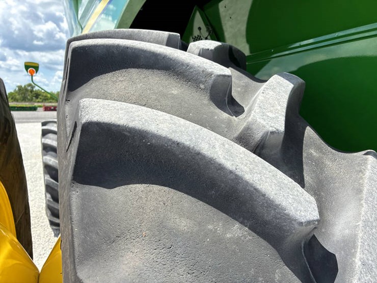 2023-john-deere-s780-image-40