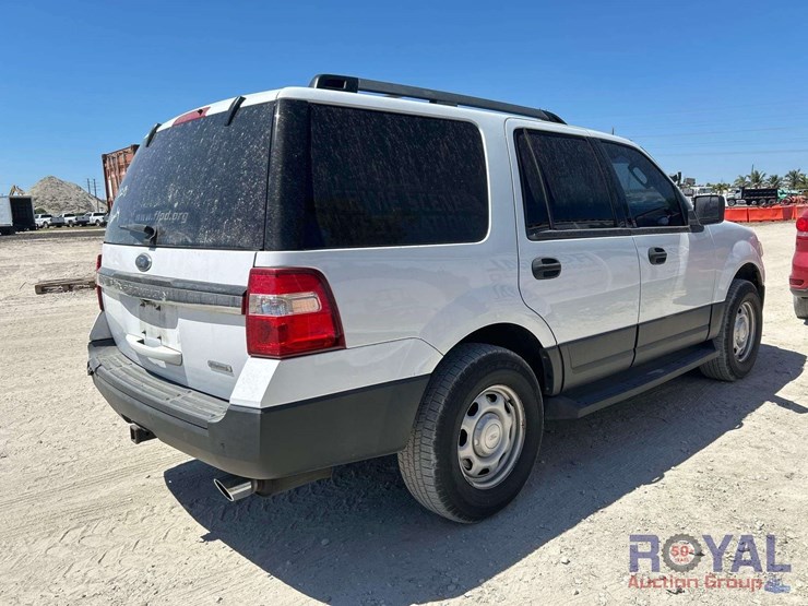 2017-ford-expedition-image-3