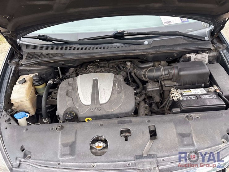 2014-kia-sedona-image-18